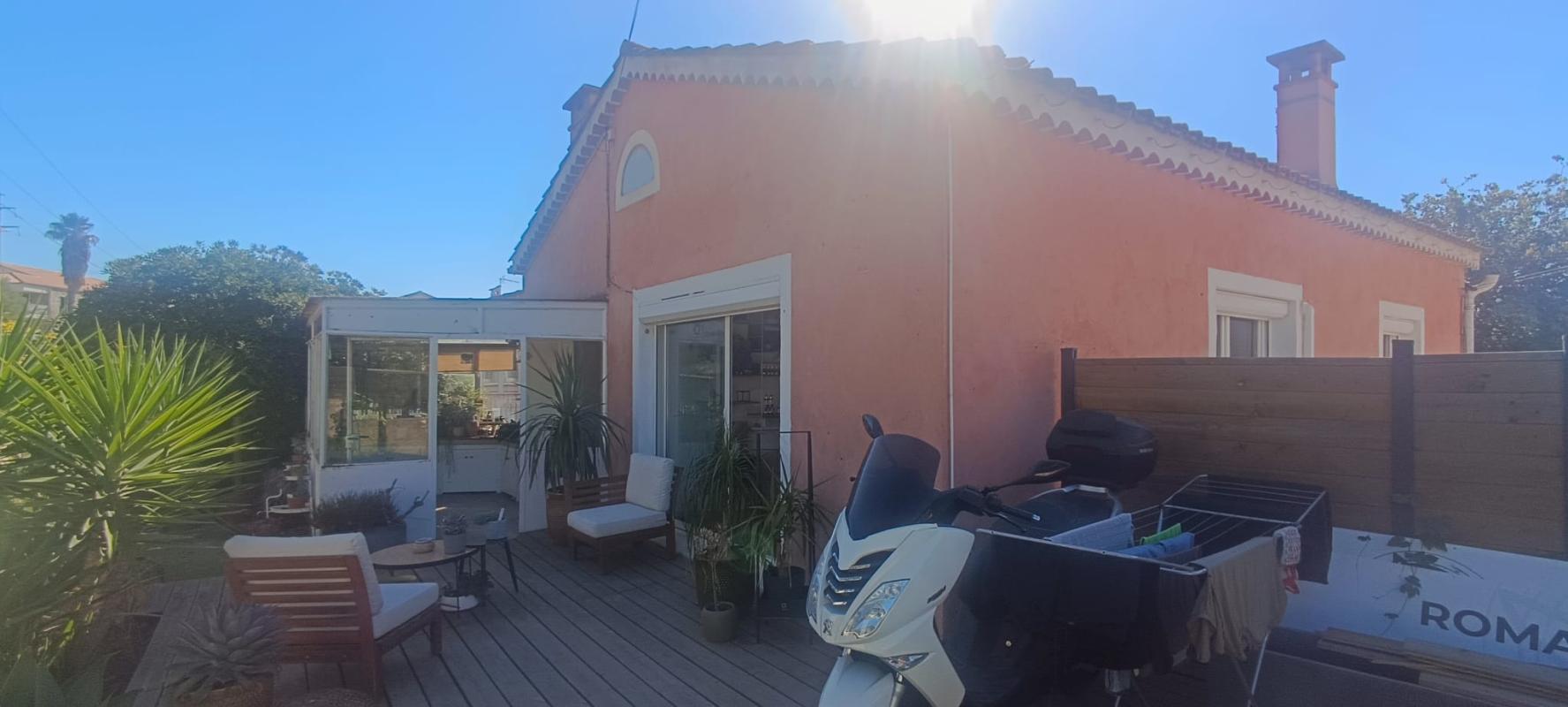 LOCAL COMMERCIALE SANARY SUR MER
