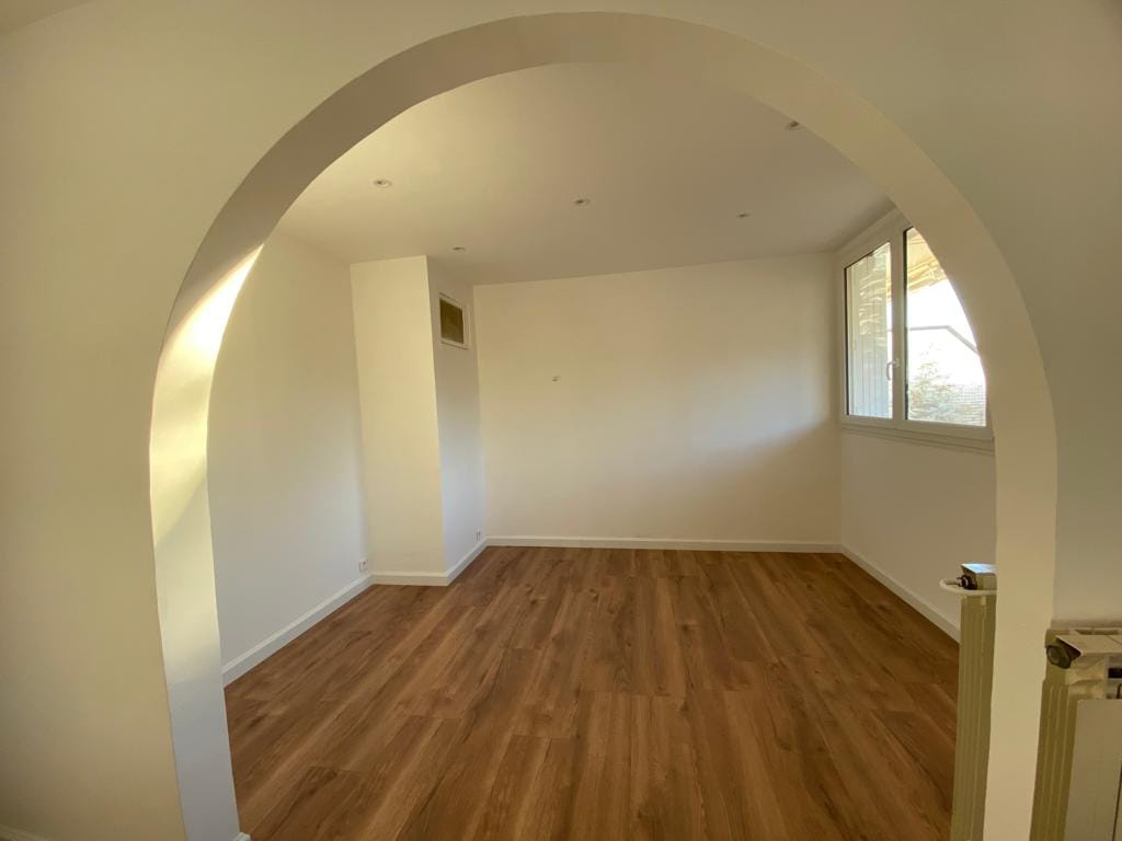 Appartement 4 pièces 70 m2 Toulon Ouest 83200