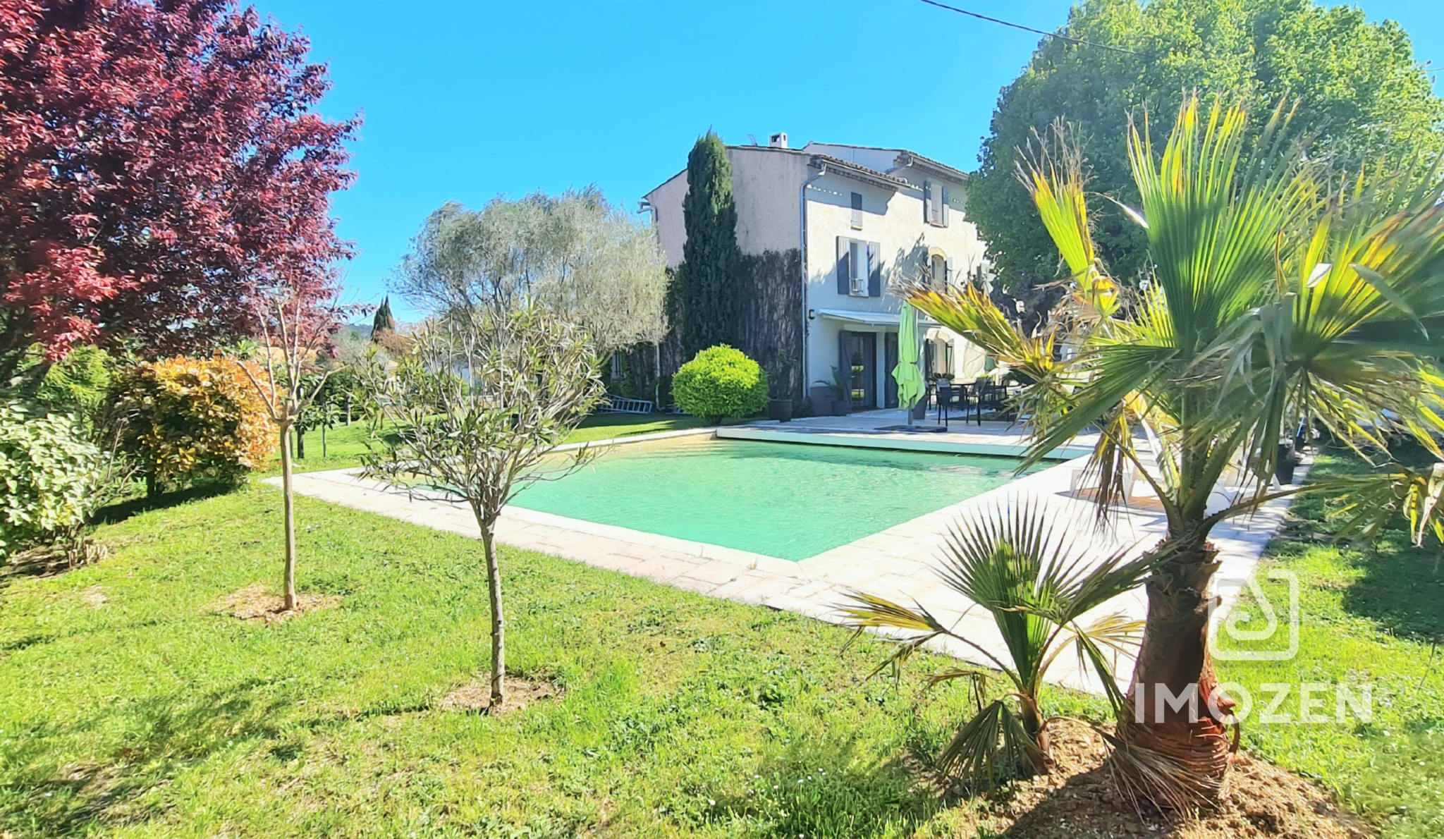 Maison de charme à Brignoles 180 m2 habitables sur 1437 m2 d