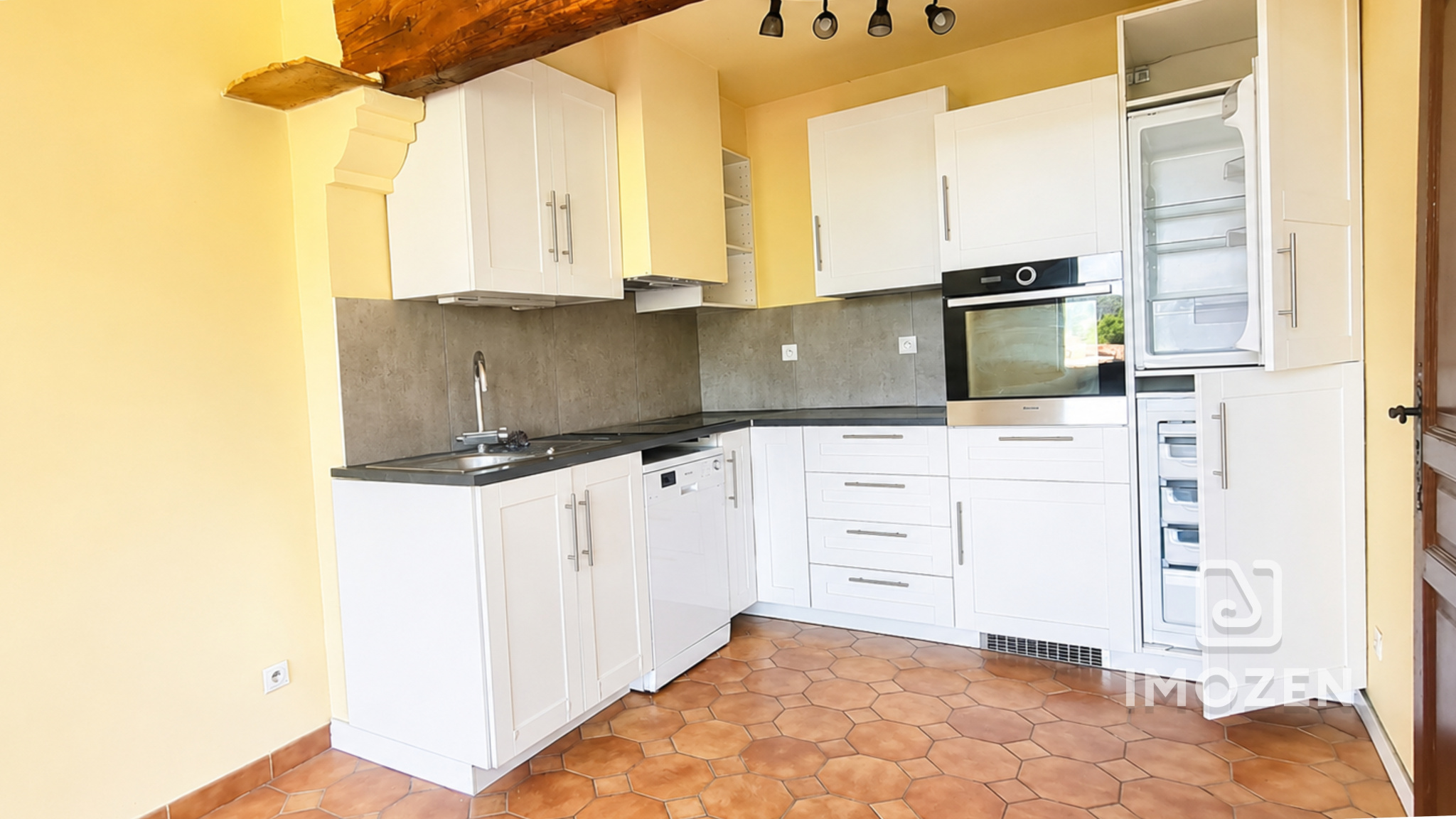 APPARTEMENT T4 92m2