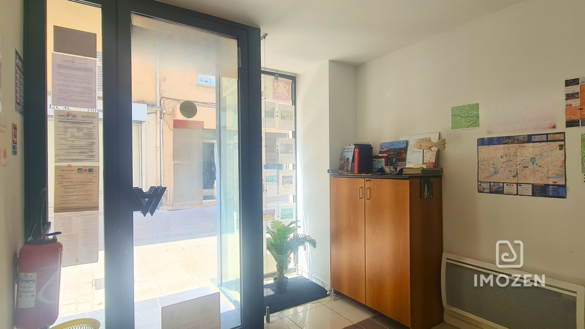 Murs commerciaux 43m2 + terrasse privative
