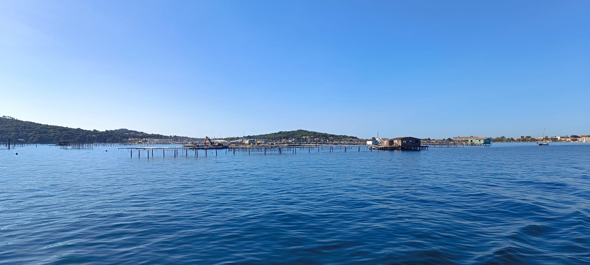VILLA DE CHARME LES PIEDS DANS L’EAU CORNICHE DE TAMARIS