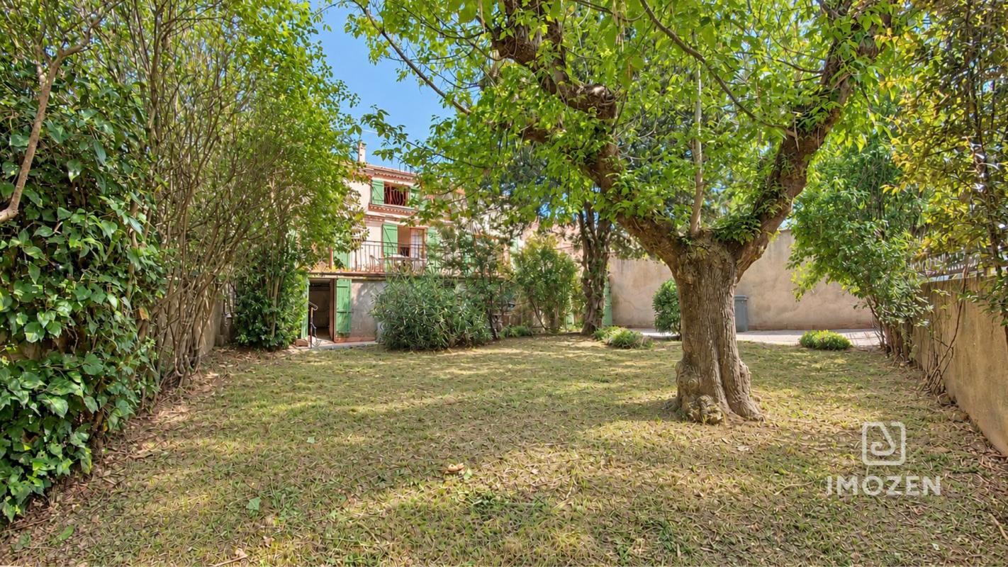 Maison T5 de 174 m2 Carrez – 327m2 de terrain
